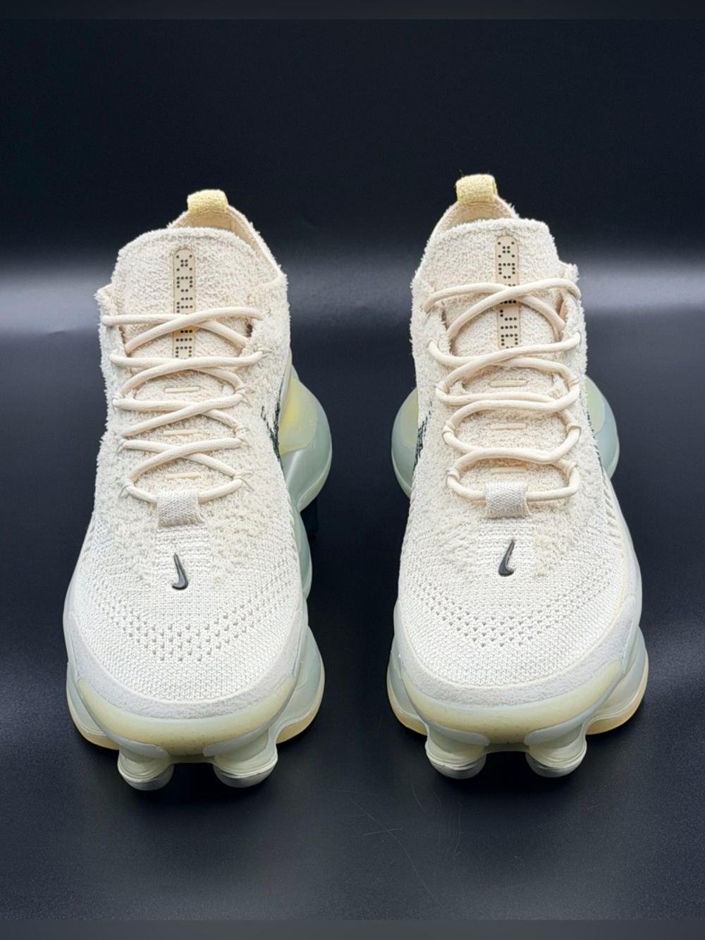 Nike Wmns Air Max Scorpion Flyknit 'Lemon Wash' - Picture 2 of 10